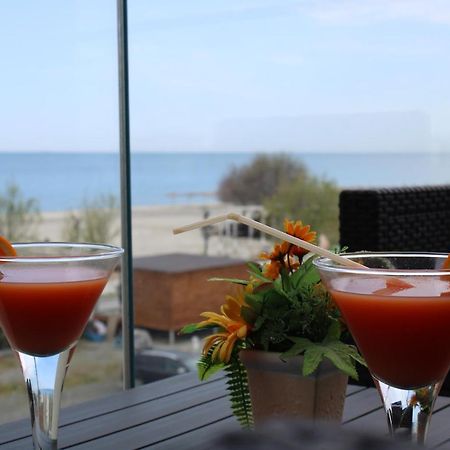 Golden Shell Apartment Mamaia Nord Năvodari Εξωτερικό φωτογραφία